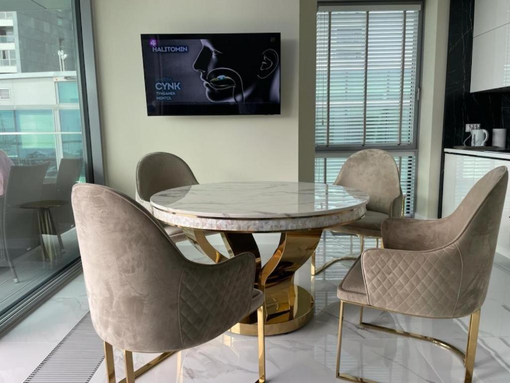 Apartament Faltom 26 Yacht Park Z Tarasem Gdynia Exteriör bild