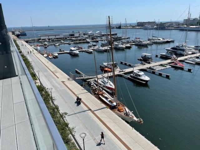 Apartament Faltom 26 Yacht Park Z Tarasem Gdynia Exteriör bild